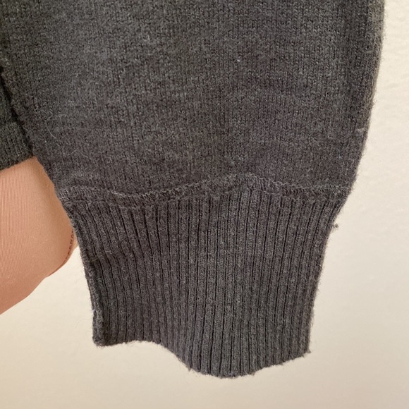 The North Face Half Zip Sweater - Picture 3 of 6